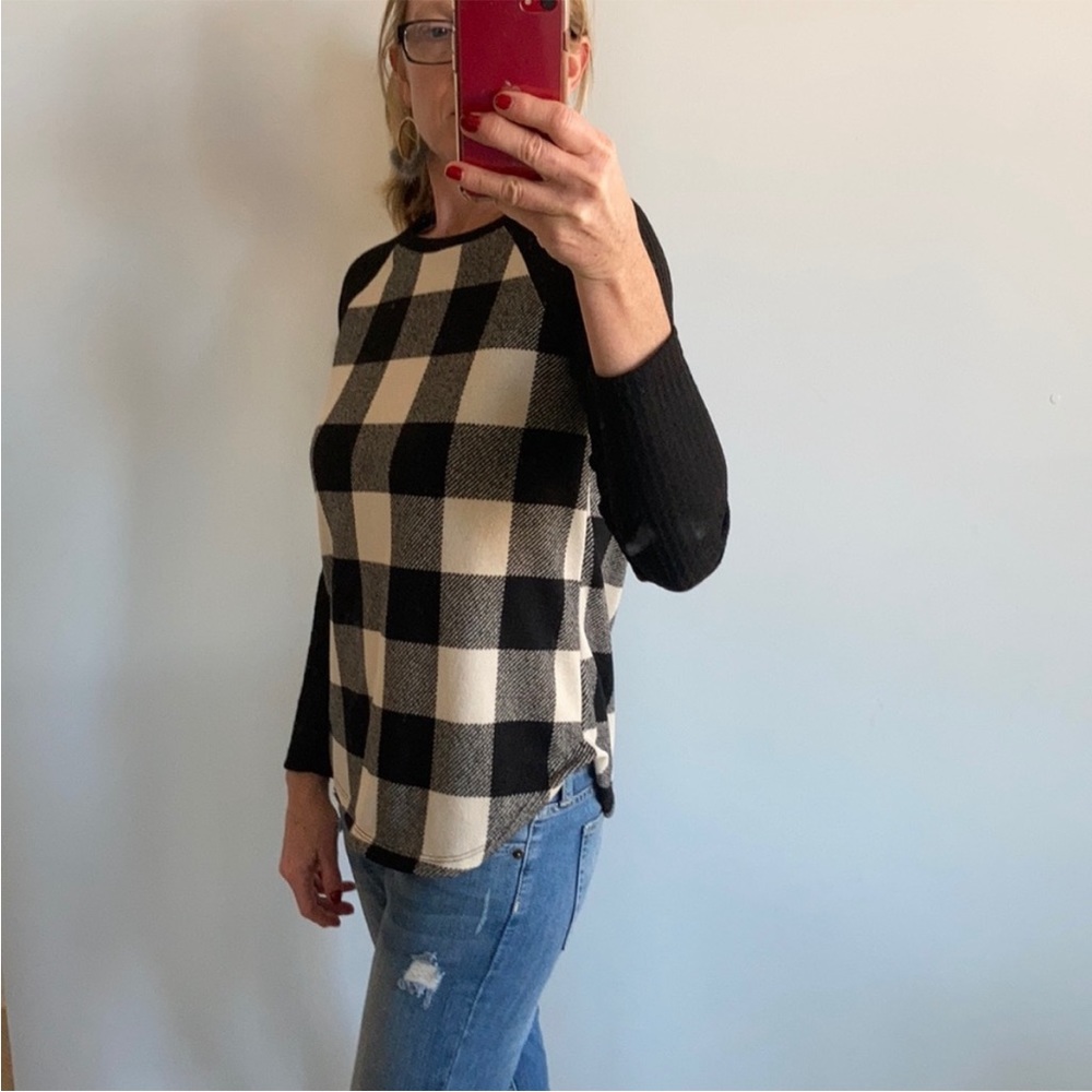 Black & White Buffalo Check, Elbow Patch Top - Picture 4 of 6